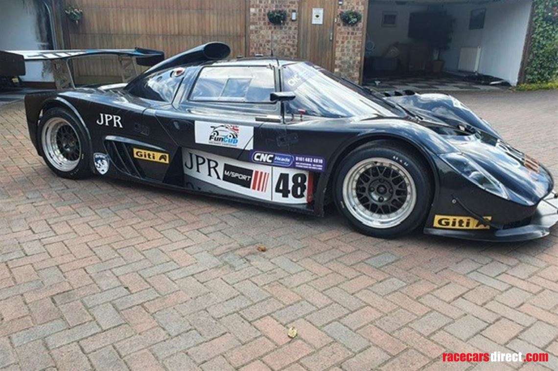 saker-sportscars-rapx-and-s1-cars-500bhp