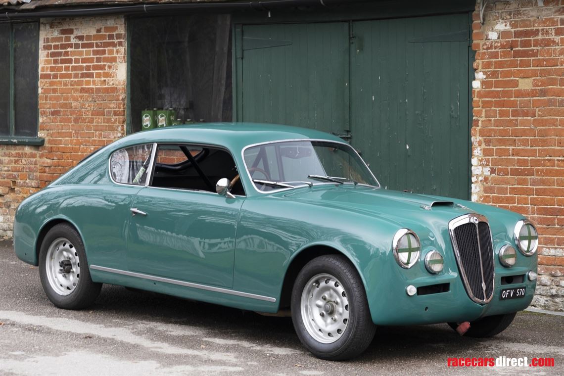 1953-lancia-aurelia-b20-gt-fia-race-car-road