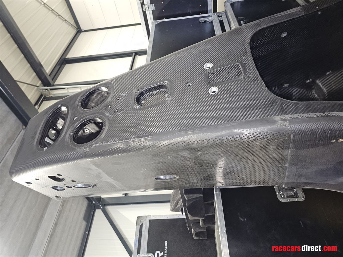 f2-2018-monocoque-chassis