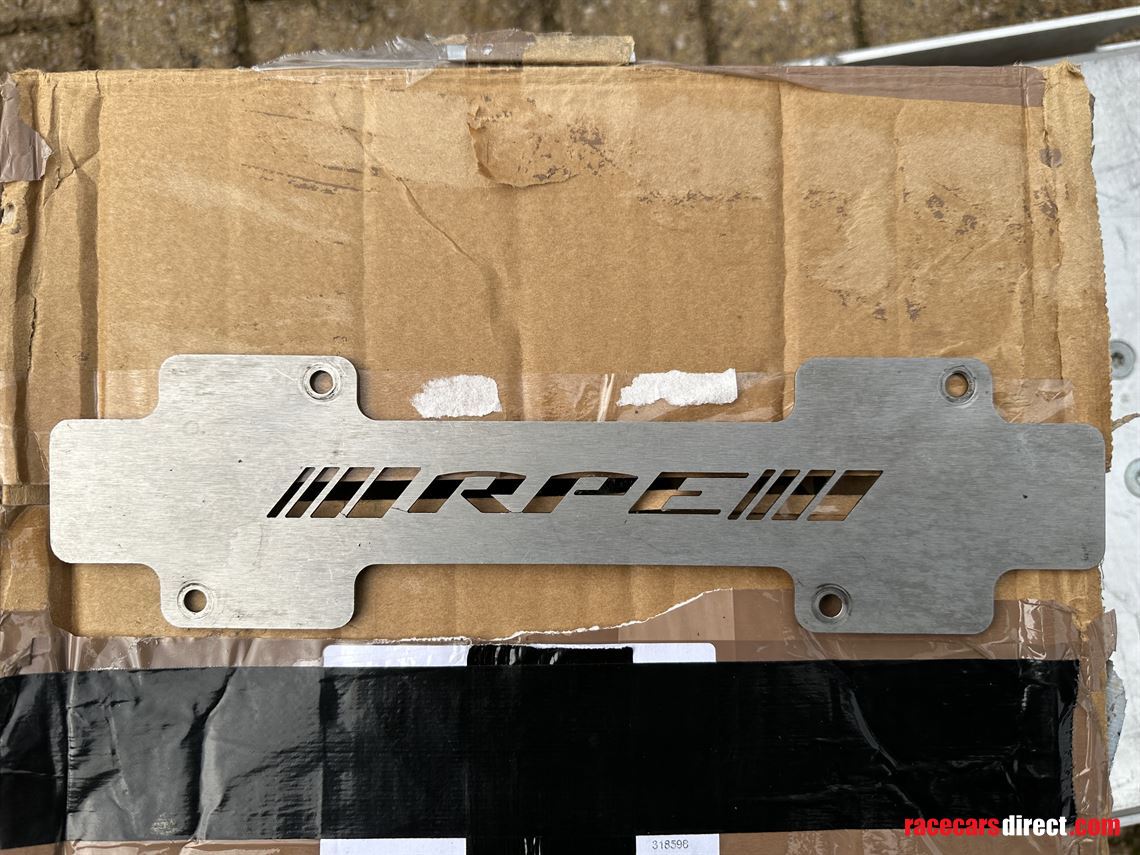 radical-sr3-random-parts-99p-auction