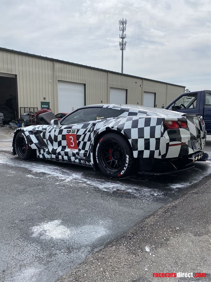 14-chevrolet-corvette-c7r-widebody-gt3-homage