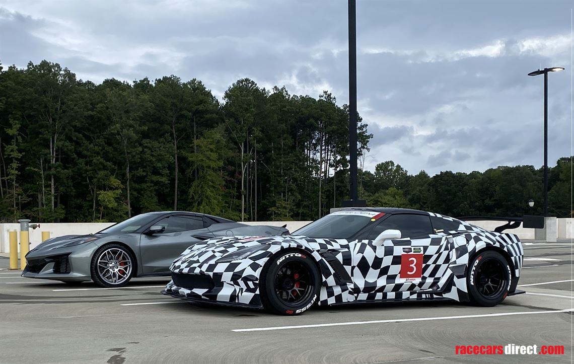 14-chevrolet-corvette-c7r-widebody-gt3-homage