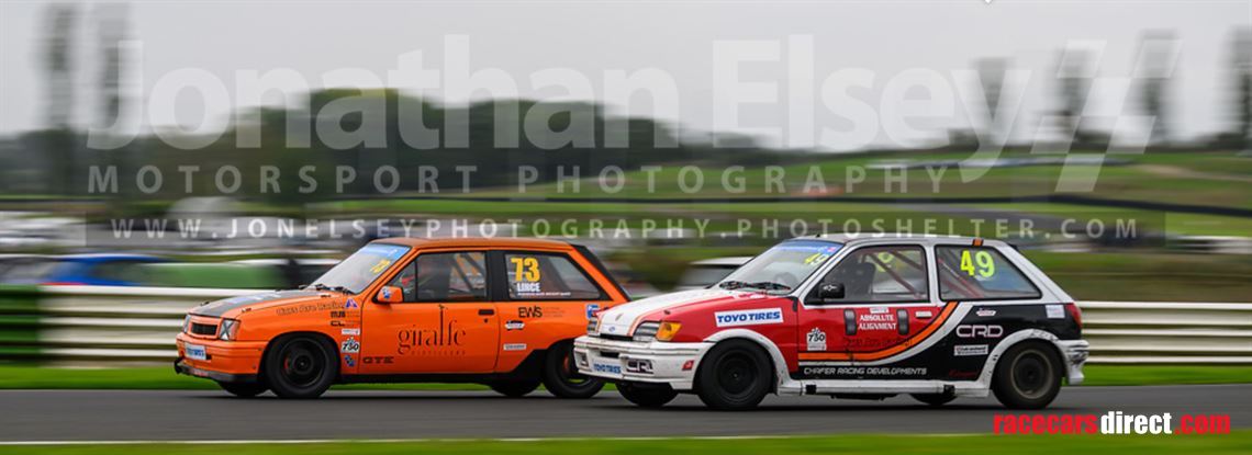 ford-fiesta-xr2i-race-track-car