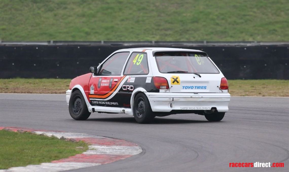 ford-fiesta-xr2i-race-track-car