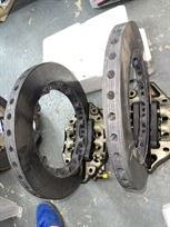 brembo-carbon-carbon-discs-pads-calipers