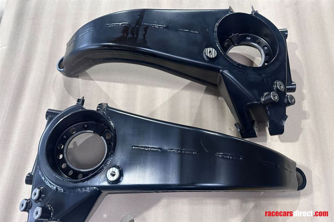 bmw-z4-gt3-trailing-arm-left-right