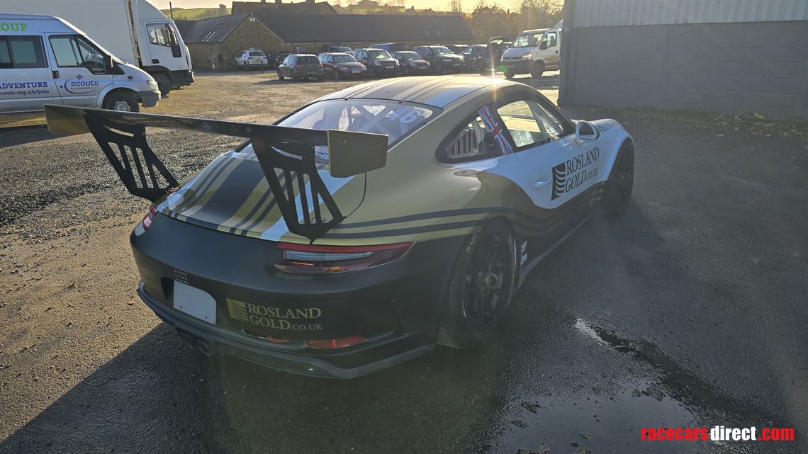 porsche-carrera-cup-car-9912