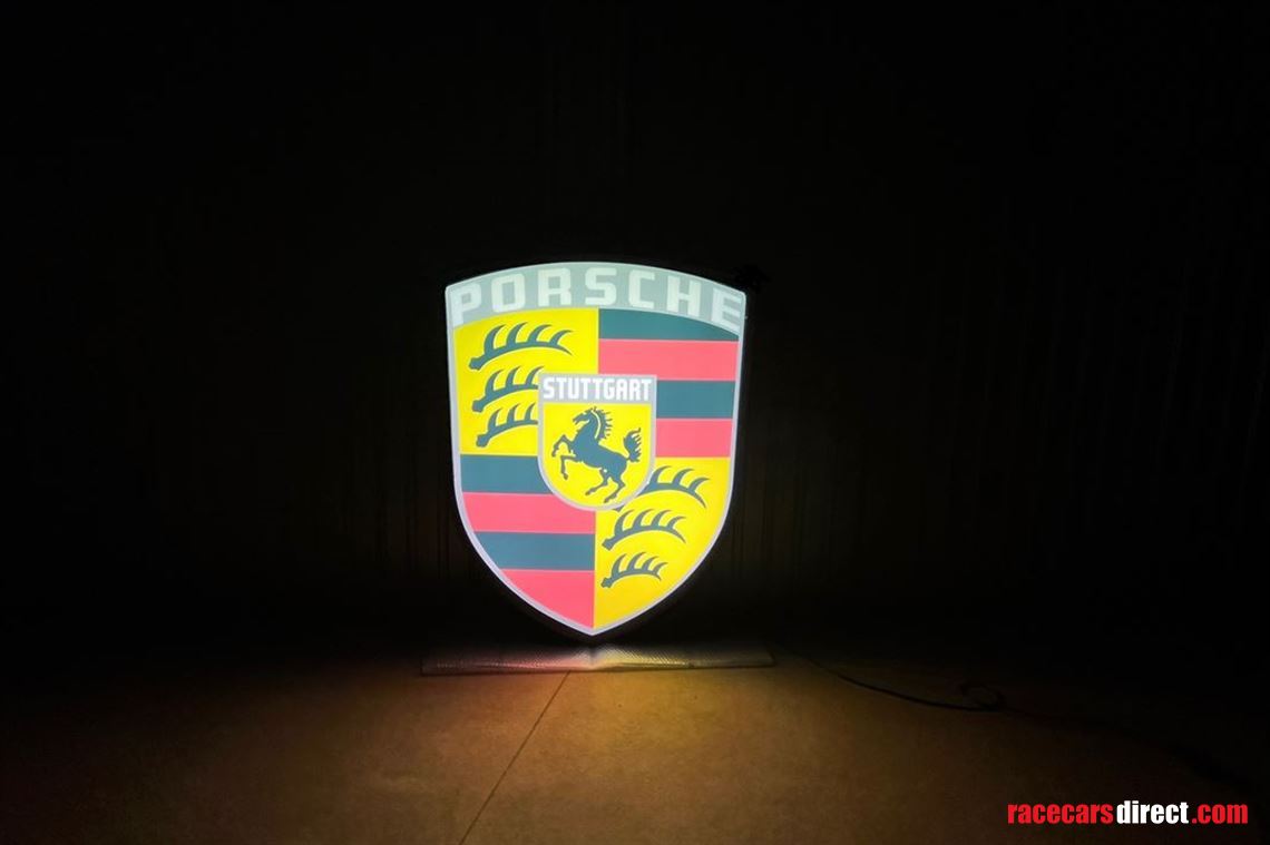 illuminated-porsche-sign