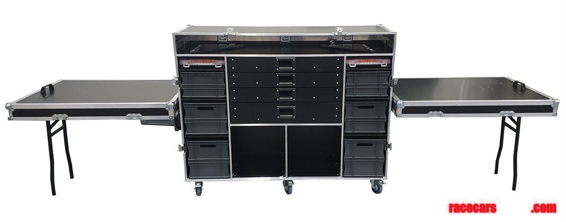 toolbox-flight-case-with-euro-containers-and