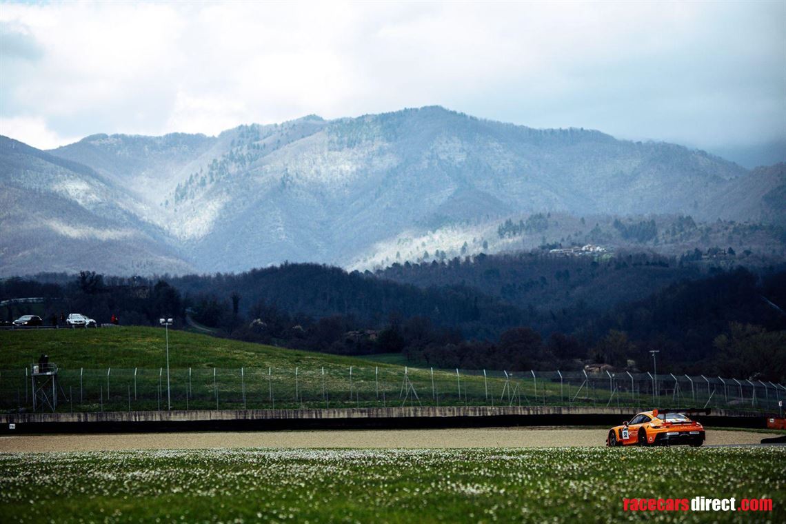 porsche-gt3r-992-for-sale