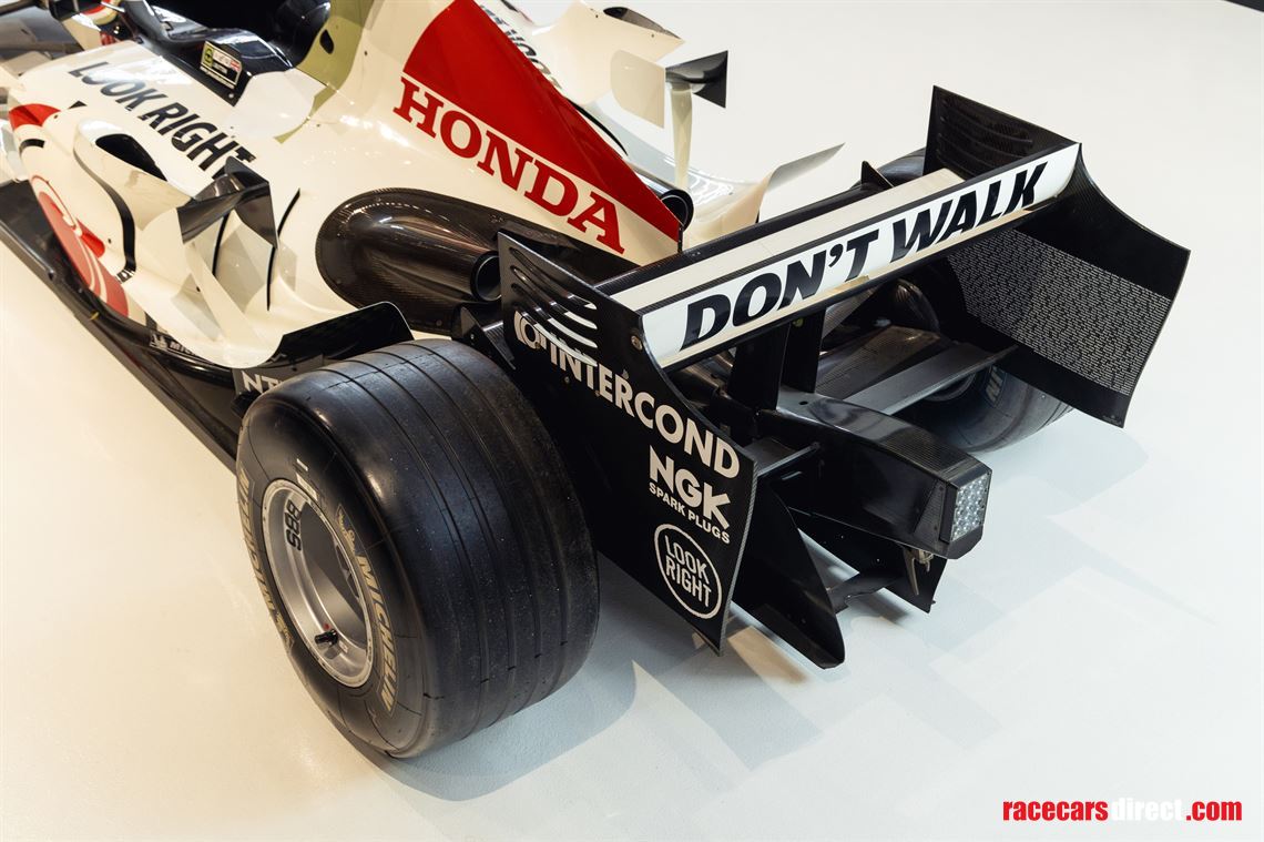 f1-barhonda-rolling-chassis-jenson-button