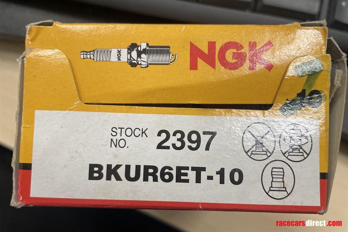 ngk-bkur6et-10-spark-plugs-2397