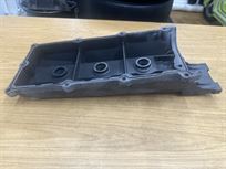 nissan-v6-engine-top-cover