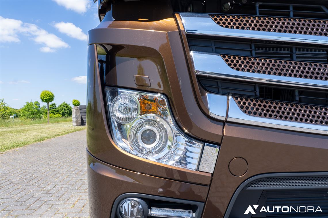 mercedes-benz-actros-2653-jung-a6-race-truck