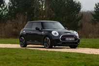 2017-bmw-mini-cooper-jcw-6-speed-tiptronic--