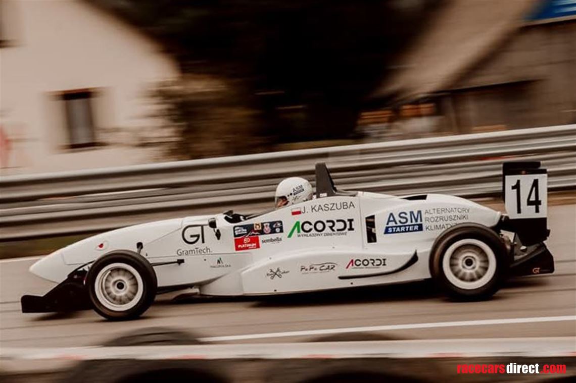 formula-alfa-romeo-fr-02