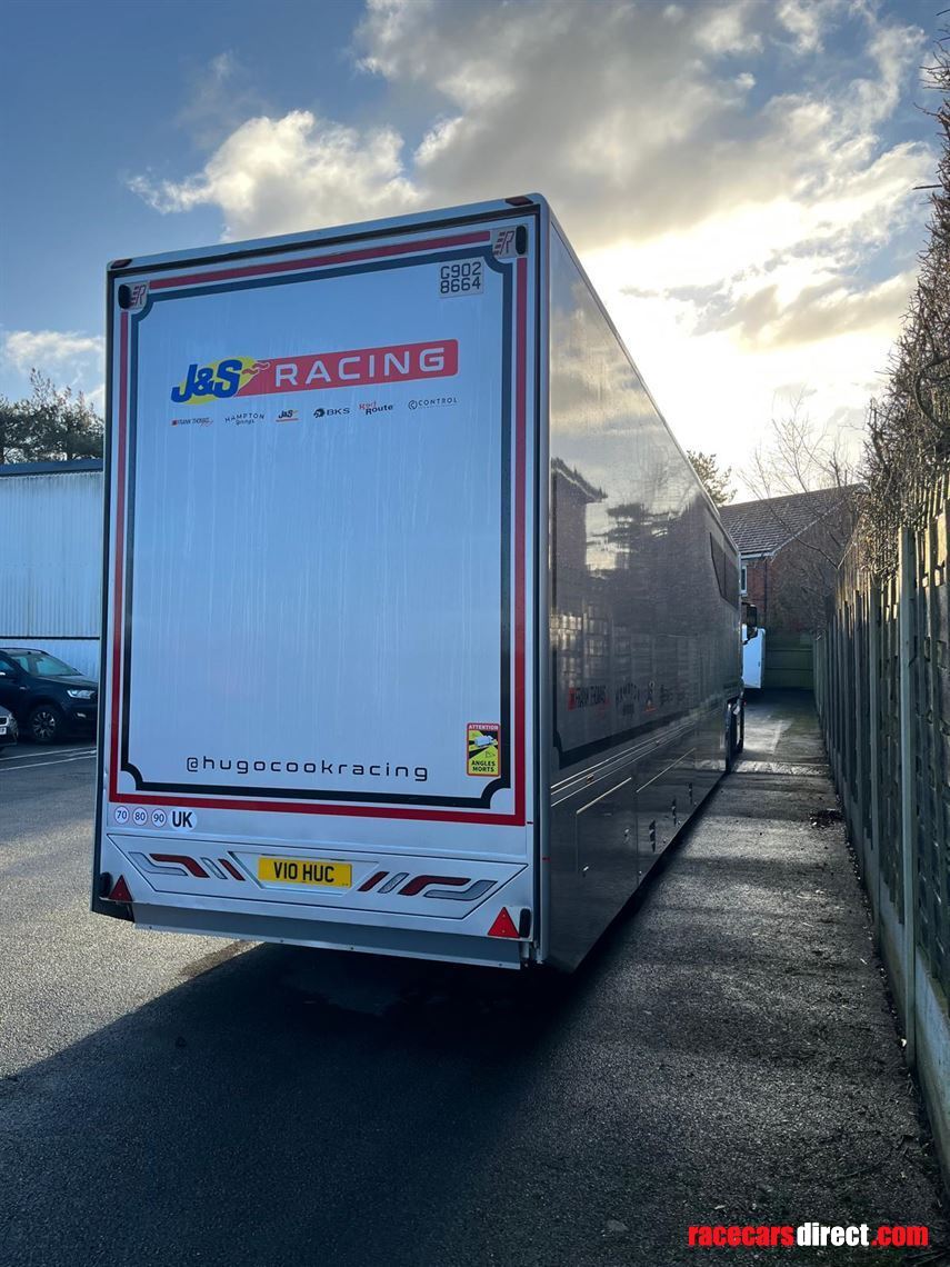 Racecarsdirect.com - Mercedes Actros & Renegade Race Trailer