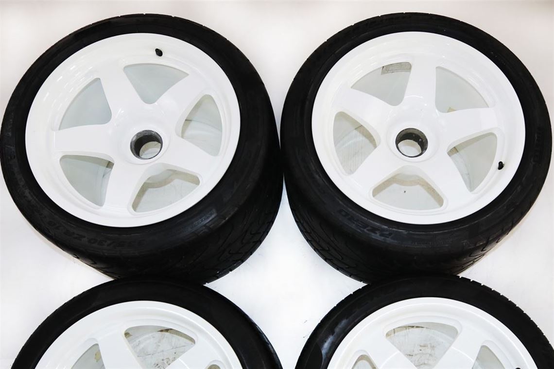 ferrari-f40-lm-wheels