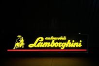 illuminated-lamborghini-sign