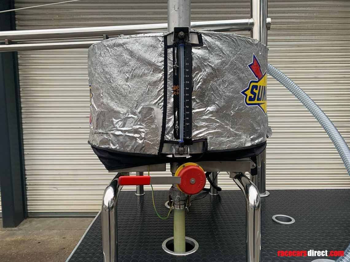 Racecarsdirect.com - Custom made fuel rig with Krontec fittings