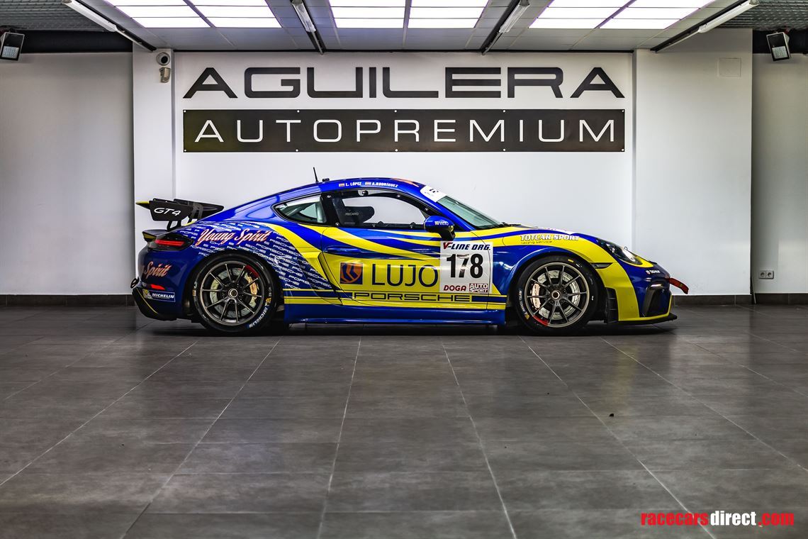 porsche-718-cayman-gt4-cs