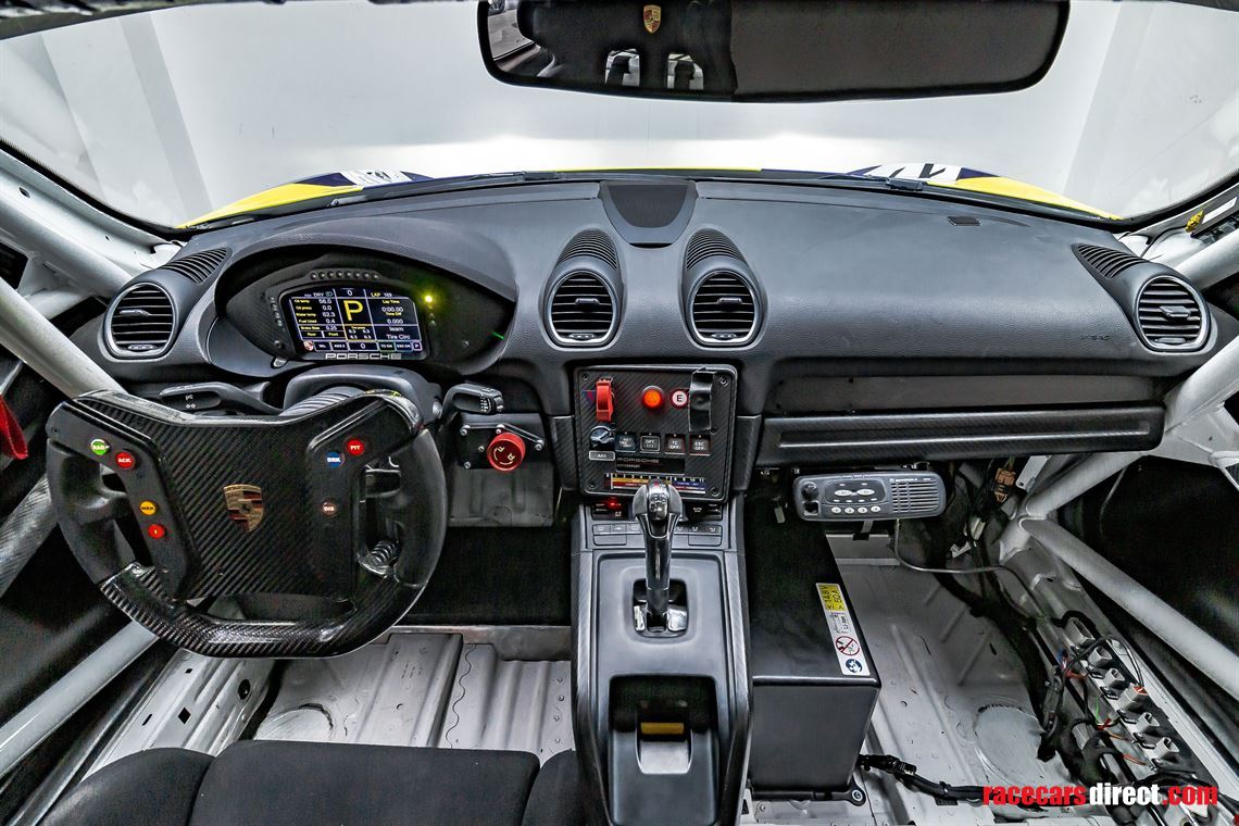 porsche-718-cayman-gt4-cs