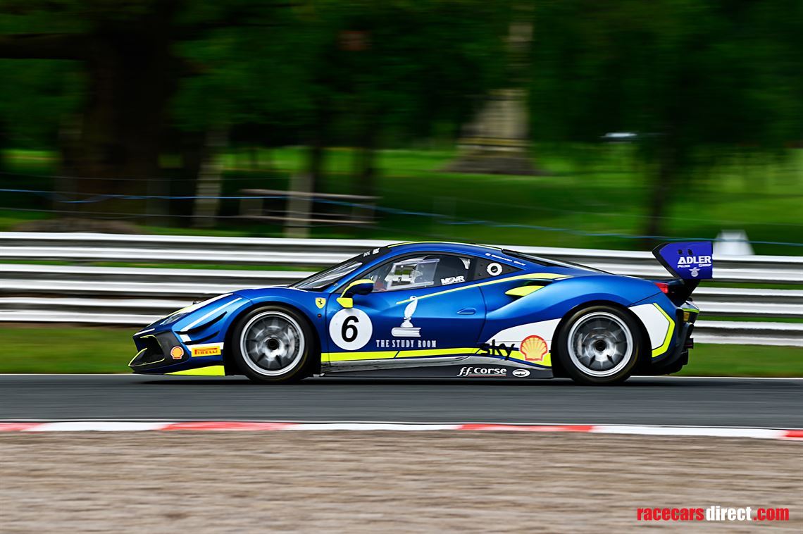 2018-ferrari-488-challenge-evo