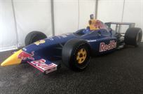 red-bull-irl-dallara-2002-indy-car-chassis-14