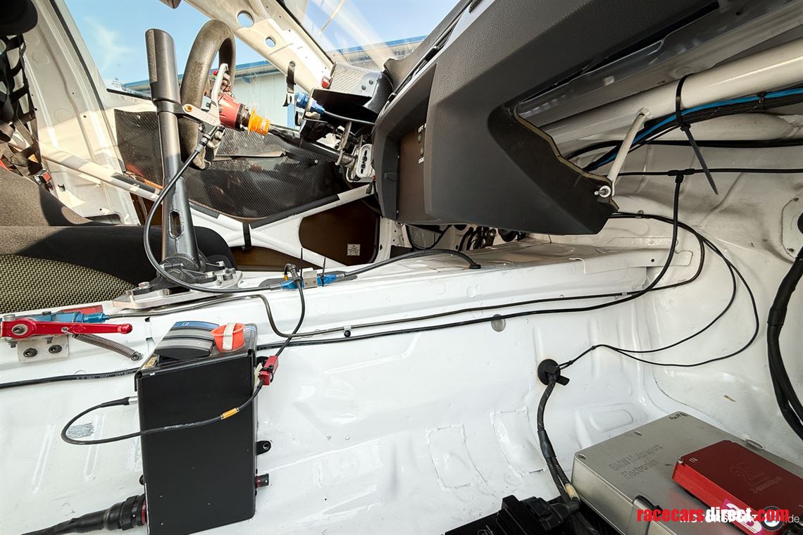 bmw-320si-wtcc---500km-only---x-trac---all-up