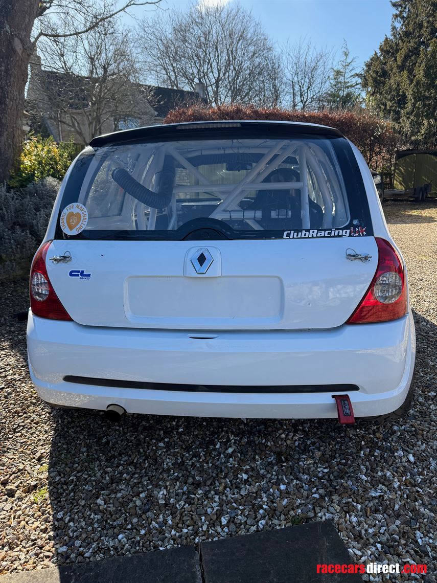 championship-winning-race-clio