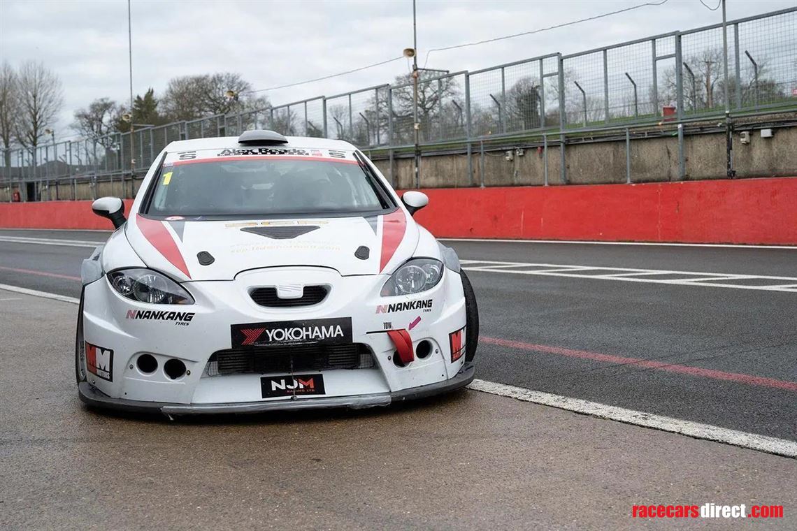 seat-supercopa-factory-race-car