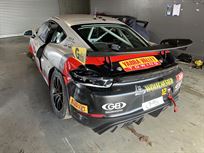 porsche-cayman-gt4-my2019-crash-damaged