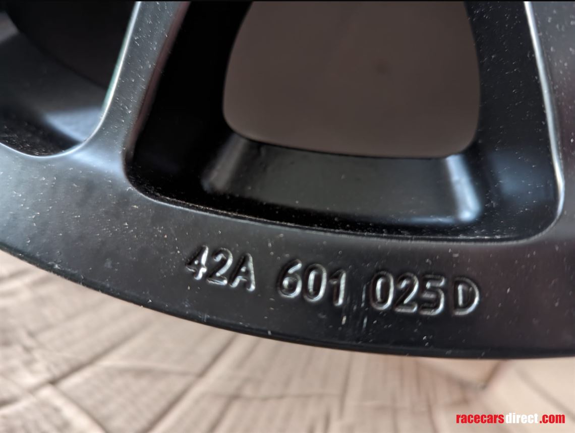 Racecarsdirect.com - Brand New Audi GT3 R8 Wheels