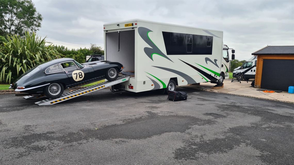 Racecarsdirect.com - Motorhome and trailer rig