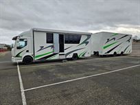 motorhome-and-trailer-rig