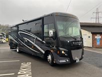 2016-model-winnebago-sunstar-lx35f