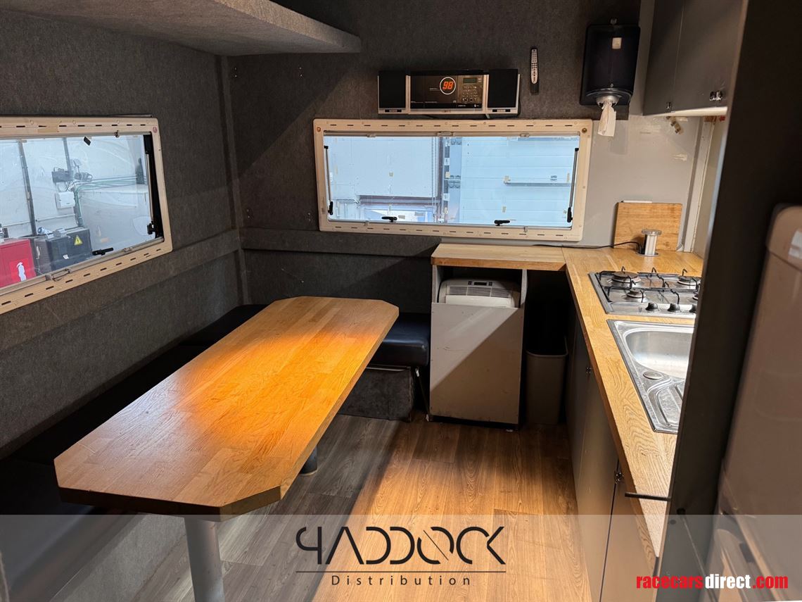 desot-racing-trailer-ex-motorsport-98-sold