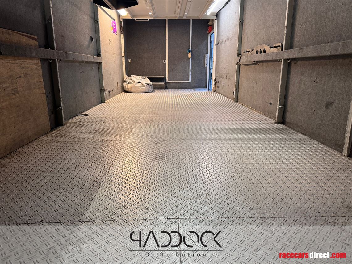 desot-racing-trailer-ex-motorsport-98-sold