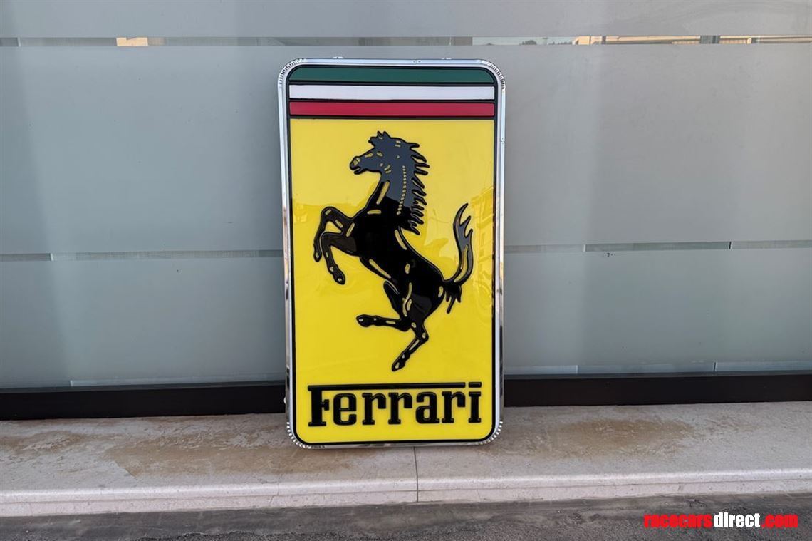 illuminated-sign-ferrari