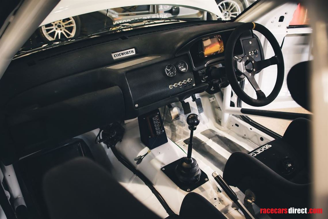 ford-escort-rs-cosworth