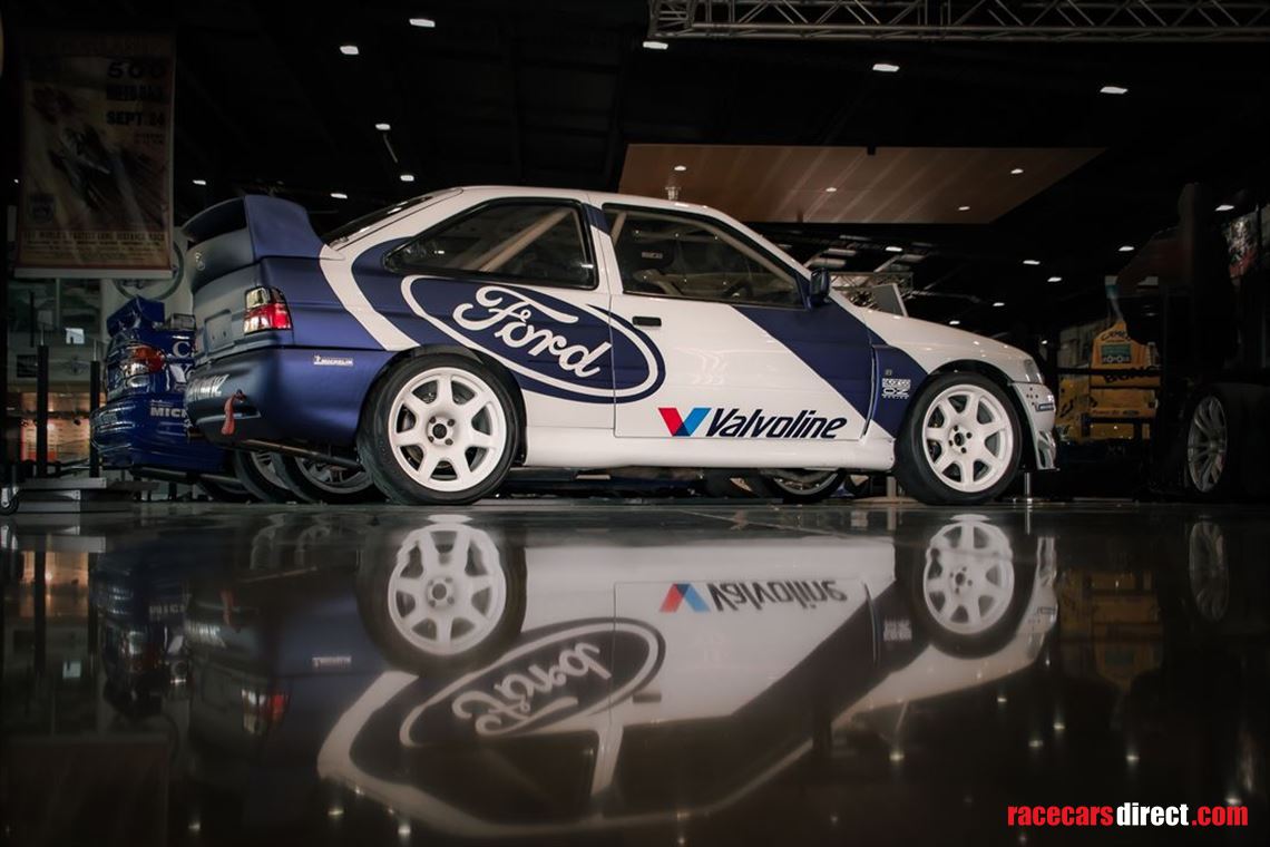 ford-escort-rs-cosworth