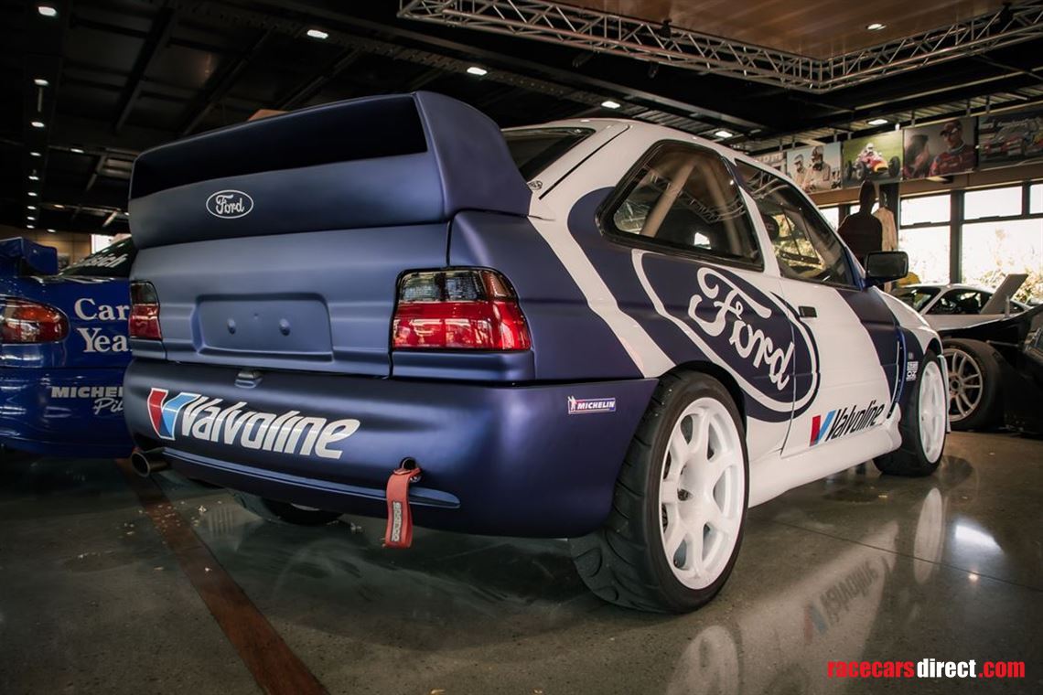ford-escort-rs-cosworth