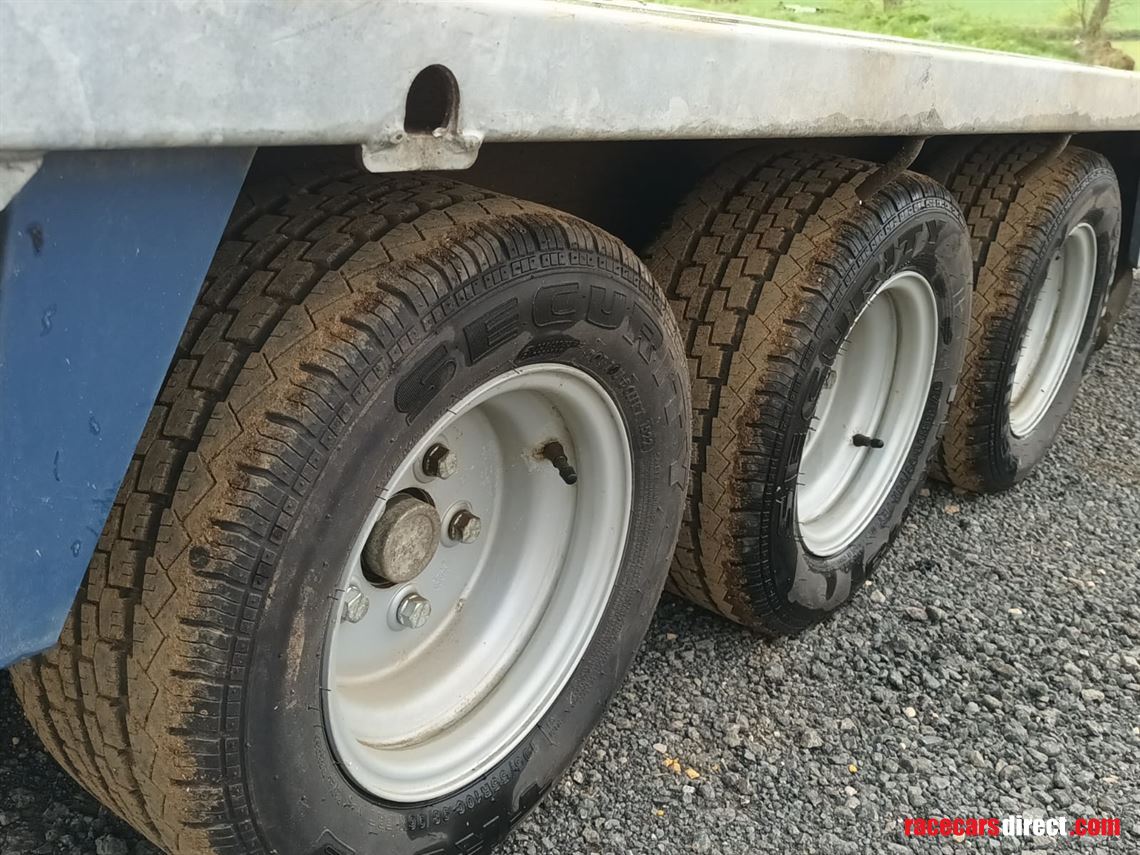 brian-james-connect-50x229m-35t-3-axle-traile