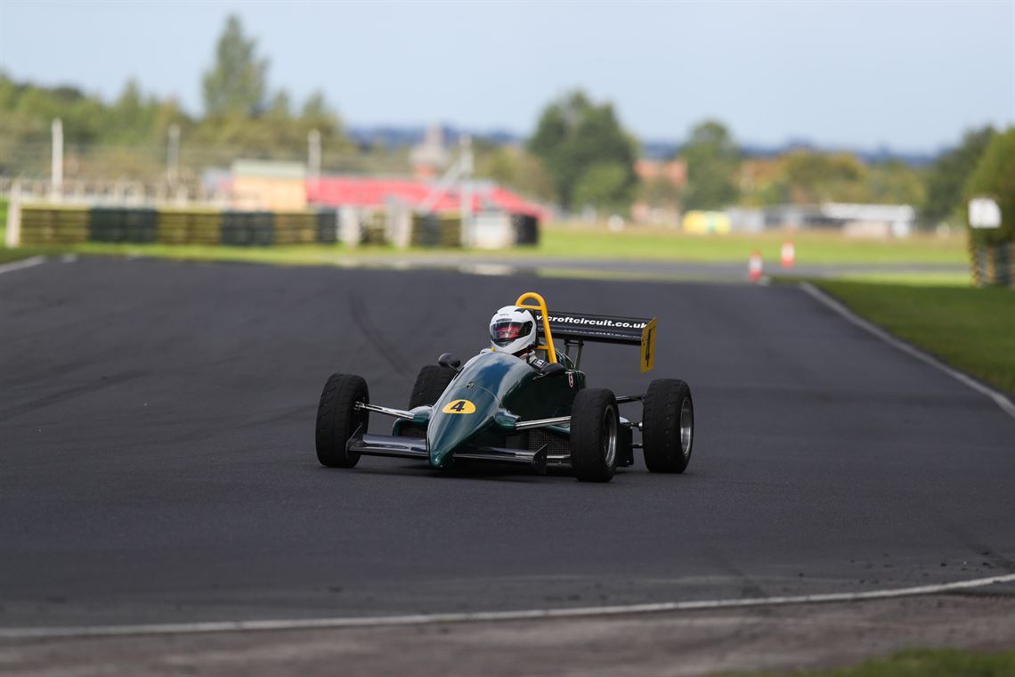 7-x-van-diemen-formula-forward-single-seaters