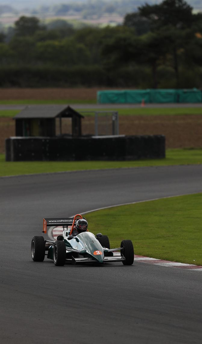 7-x-van-diemen-formula-forward-single-seaters