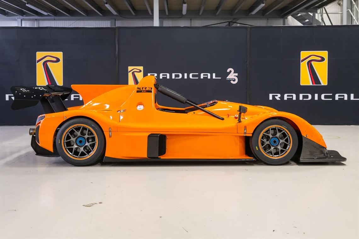 radical-sr3-xxr---factory-ex-demo