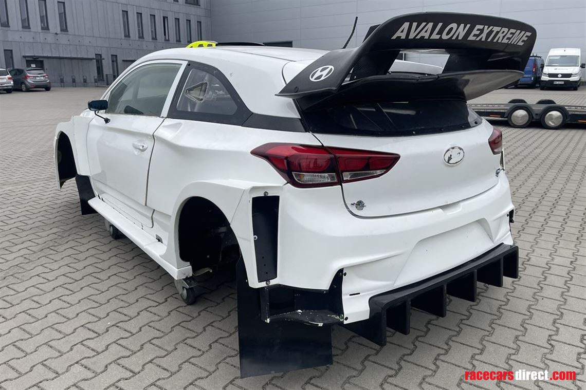 hyundai-i20-coupe-proto-wrc-full-bodyshell--