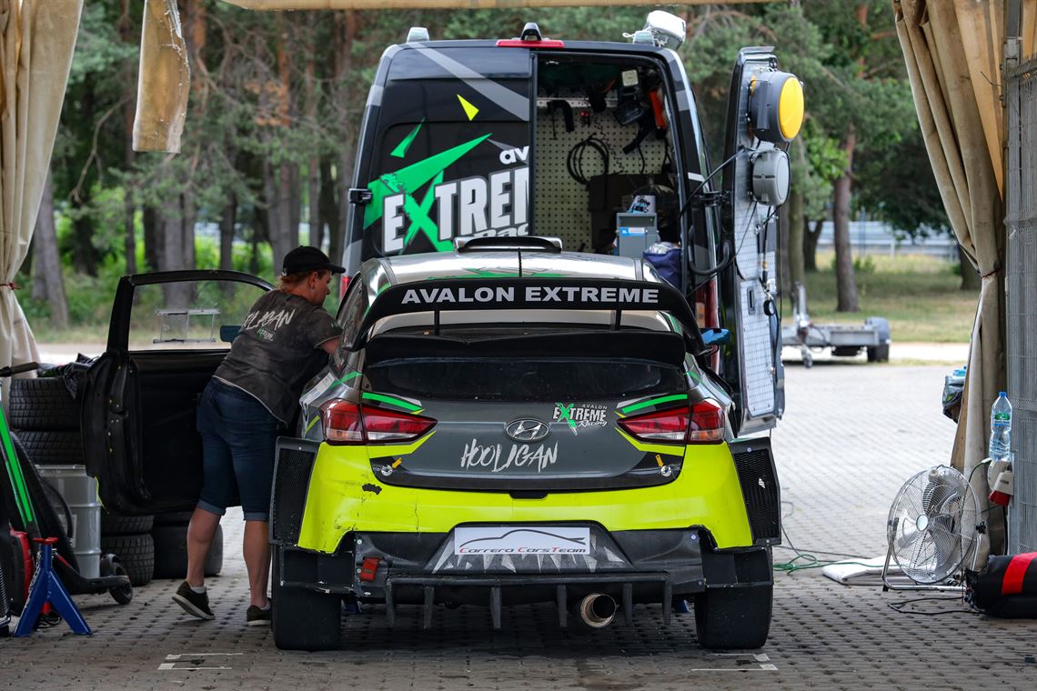 hyundai-i20-coupe-proto-wrc-full-bodyshell--