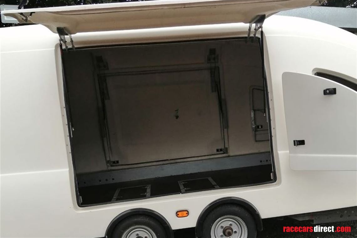 woodford-race-car-trailer