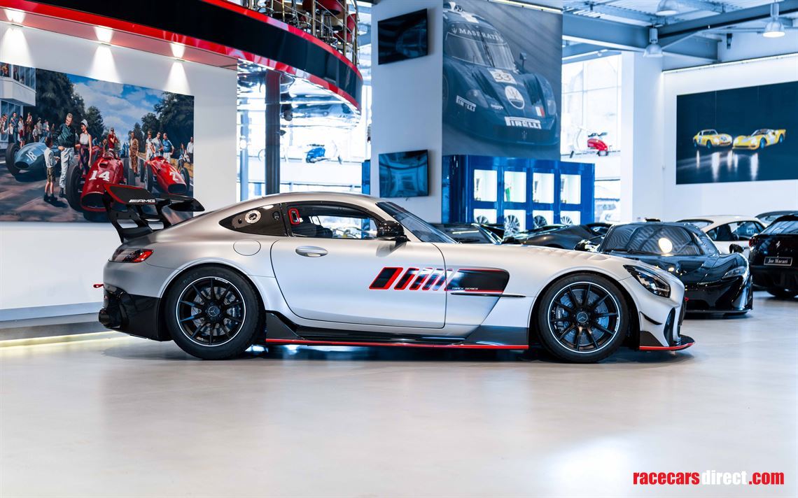mercedes-benz-amg-gt-track-series